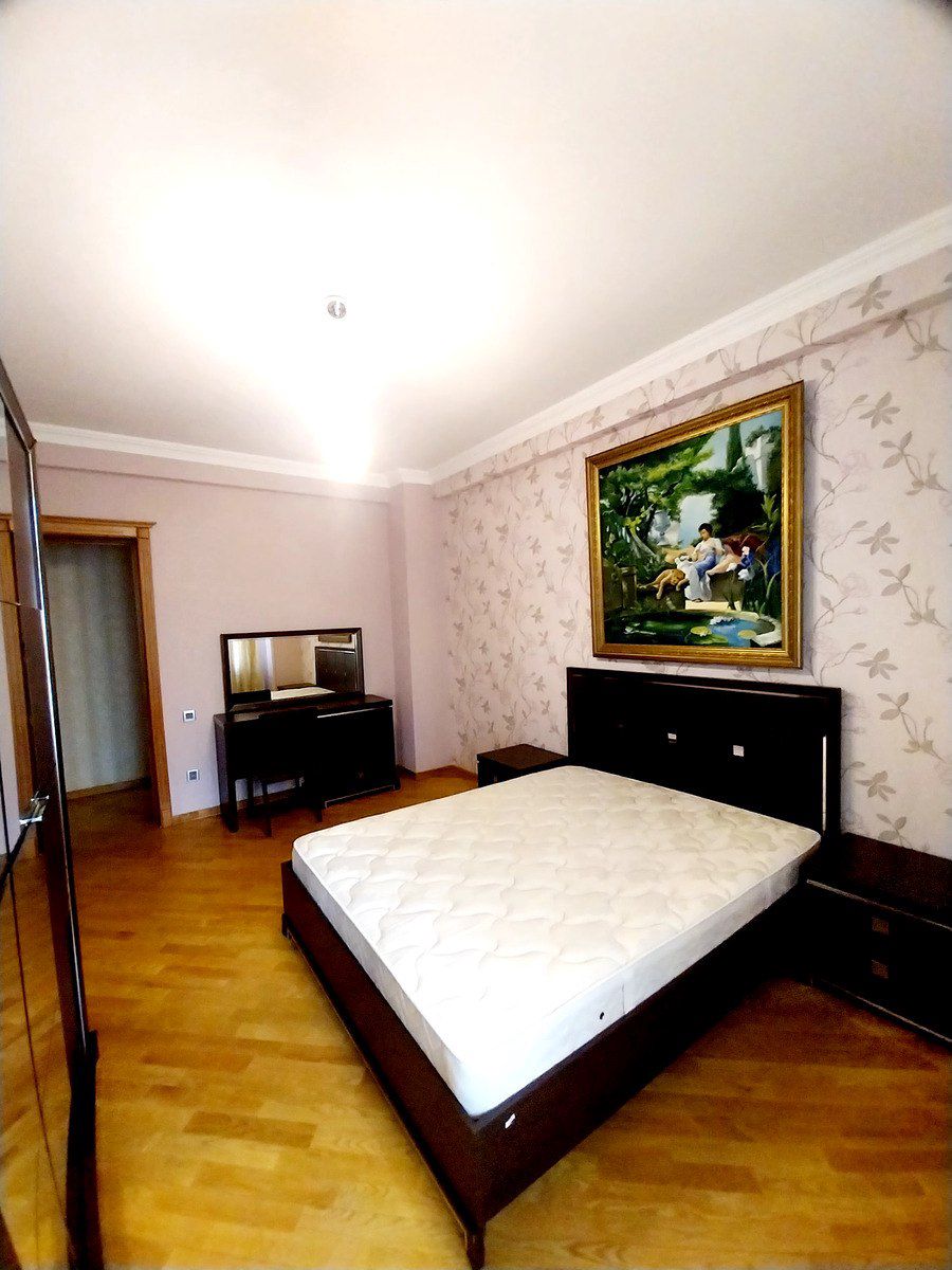 Satılır 3 otaqlı yeni tikili 140 m² — Mənzil, Bakı (7)