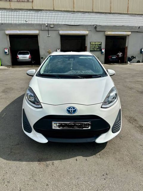 Toyota Aqua, 1.5 L, 0.87 kWh, 2018 il, 158 000 km — Bakı