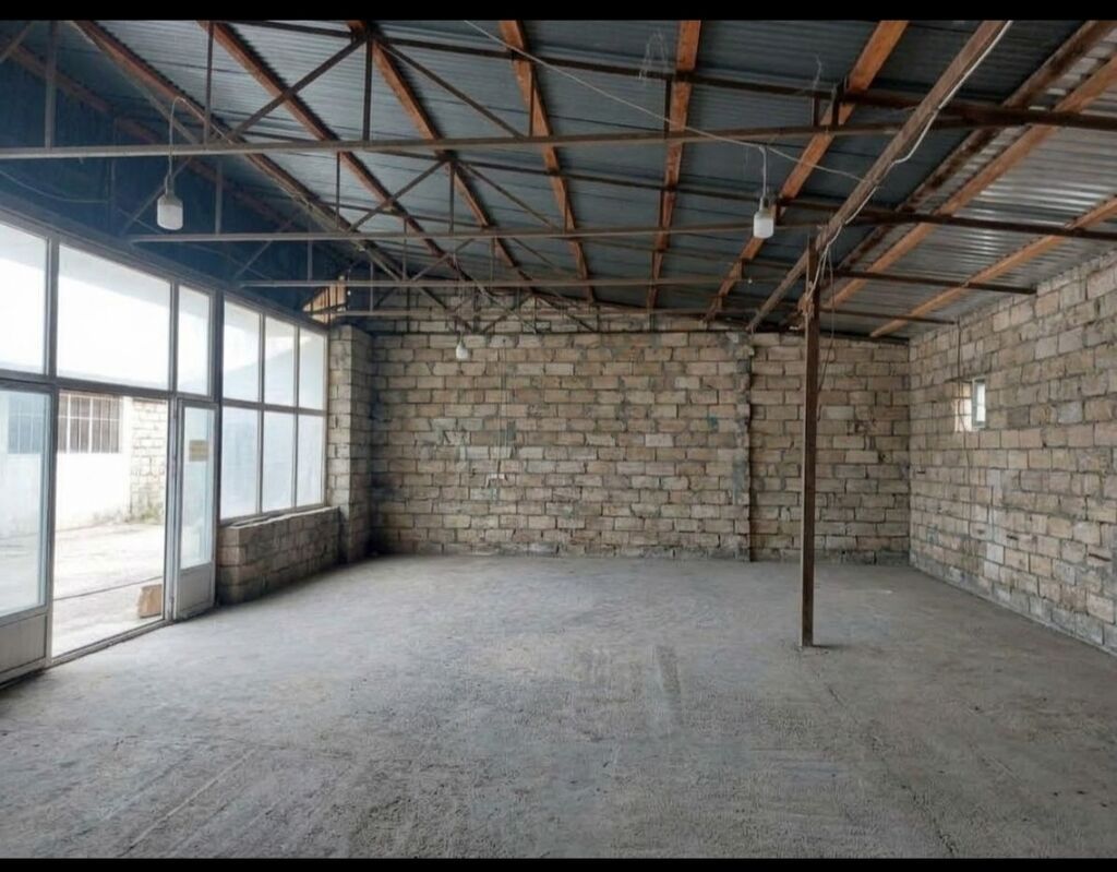 Çölyolda obyekt satilir. 100 kvadrat. Sənədləri qaydasındadır. 3 Faz — Əmlak, Şəki (5)