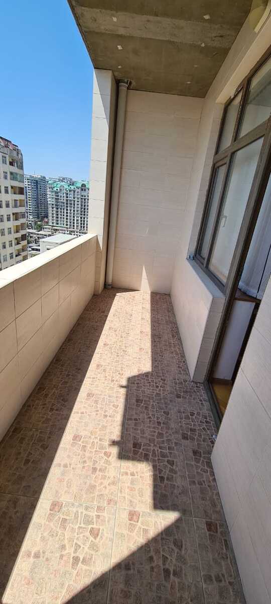 İcarəyə verilir 4 otaqlı yeni tikili 201 m² — Mənzil, Bakı (7)