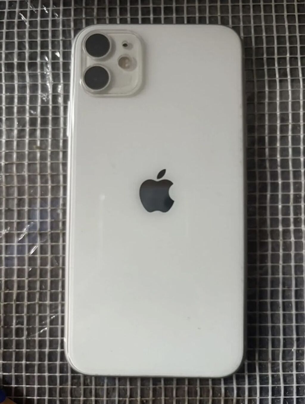IPhone 11, Ağ, Face ID — Apple iPhone, Astara