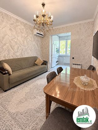Satılır 3 otaqlı 70 m² köhnə tikili 1 mkr