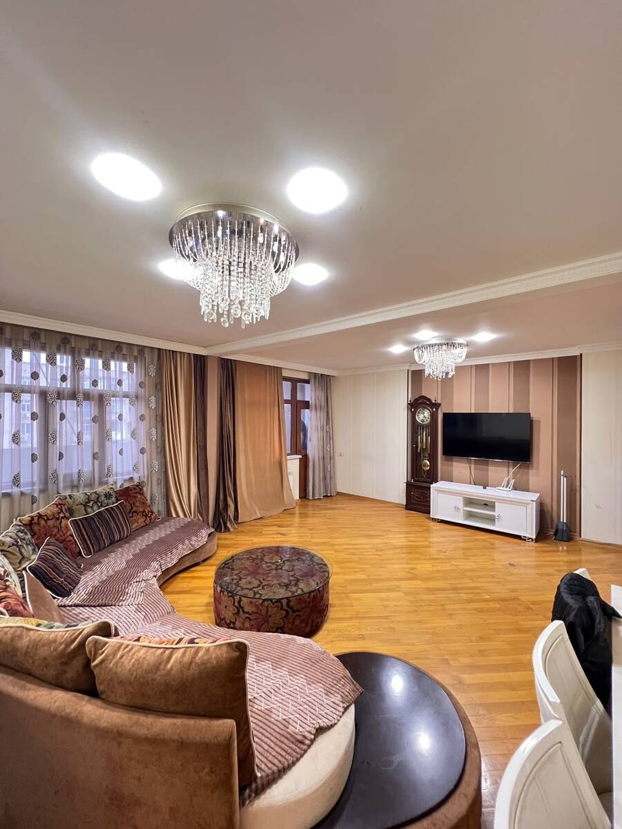 Satılır 5 otaqlı köhnə tikili 120 m² — Mənzil, Bakı (4)
