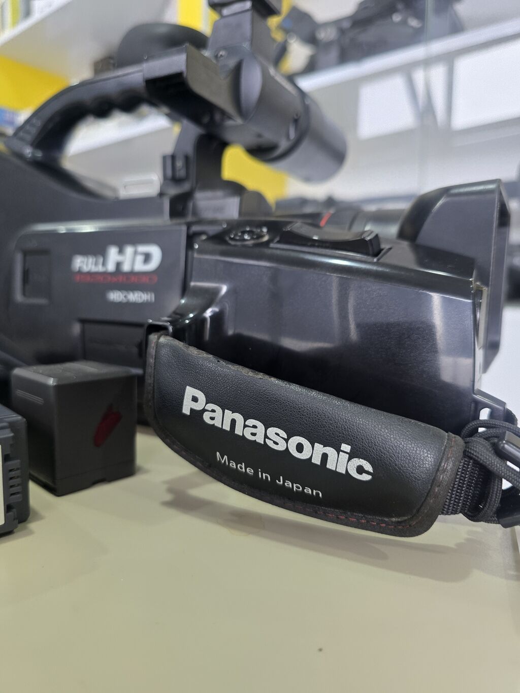 Panasonic HDC-MDH1. üzərində 2 batareka sumkası adaptr 32gb kart — Video kamera, Şəki (5)