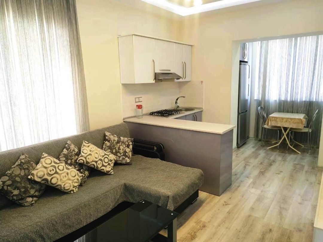 İcarəyə verilir 2 otaqlı köhnə tikili 40 m² — Mənzil, Bakı (2)