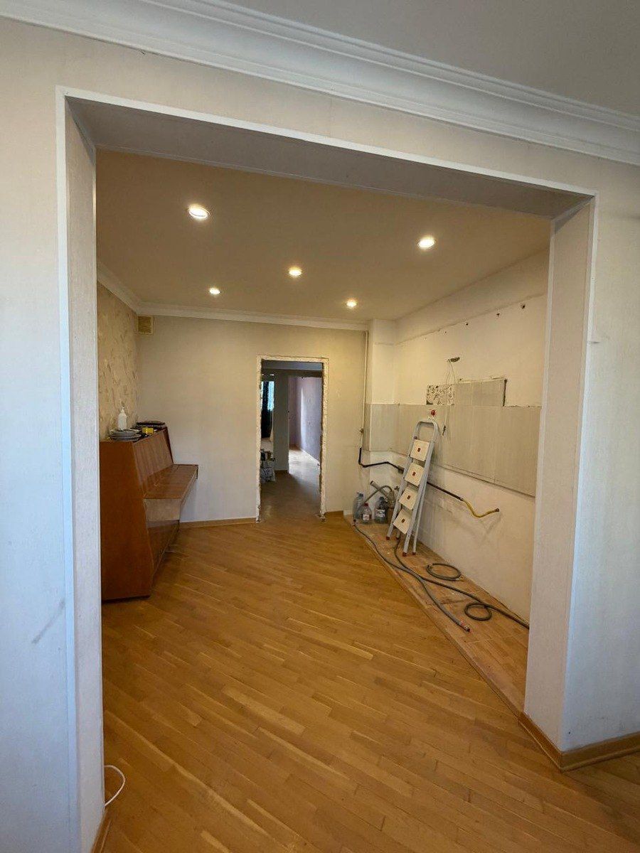 Satılır 3 otaqlı köhnə tikili 73 m² — Mənzil, Bakı (12)
