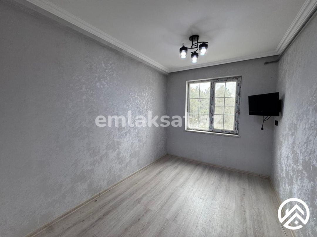 Satılır 2 otaq köhnə tikili 40 m², Xalqlar dostluğu metrosu — Mənzil, Bakı (4)