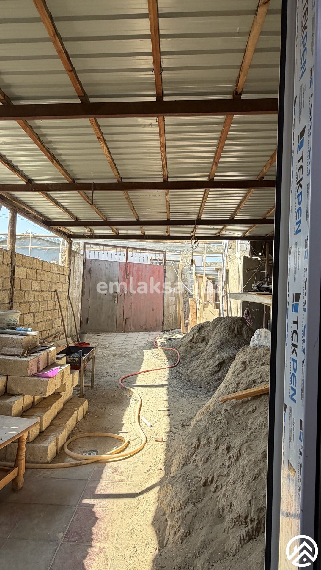 Satılır 4 otaq köhnə tikili 78 m², Avtovağzal metrosu — Mənzil, Bakı (6)