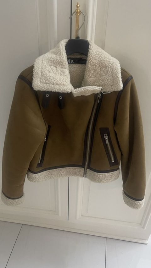 Zamşa kurtka, Zara, M — Bakı