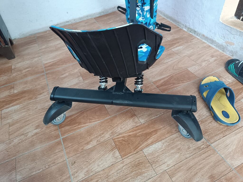 Diriftcar yaxsi vəziyyətdə təzə kimi az surulub 3 Skorsdu Getməyi — Uşaq avtomobilləri, Bakı (3)