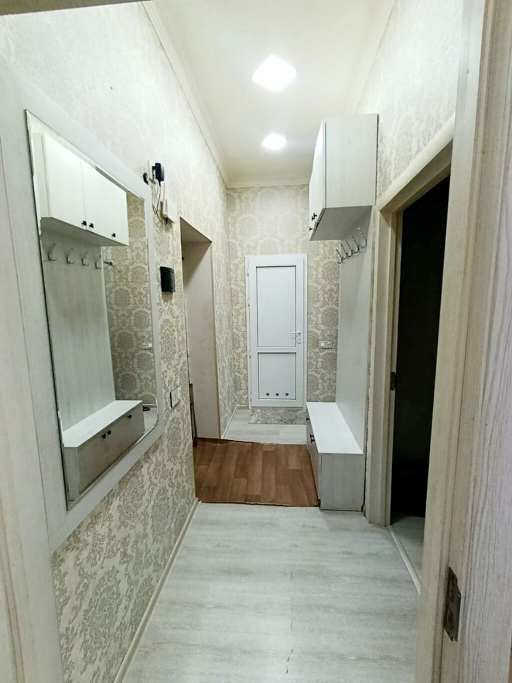 Elmlər Akademiyasi metro tam yani Qoc ət restoranın üstündəki daş 4 — Mənzil, Bakı (4)