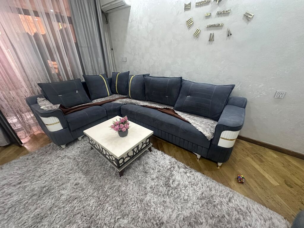 Uqlavoy divan açılır bazali yaxsi vəziyyətdə qiymet 550 azn ünvan — Divanlər, Bakı