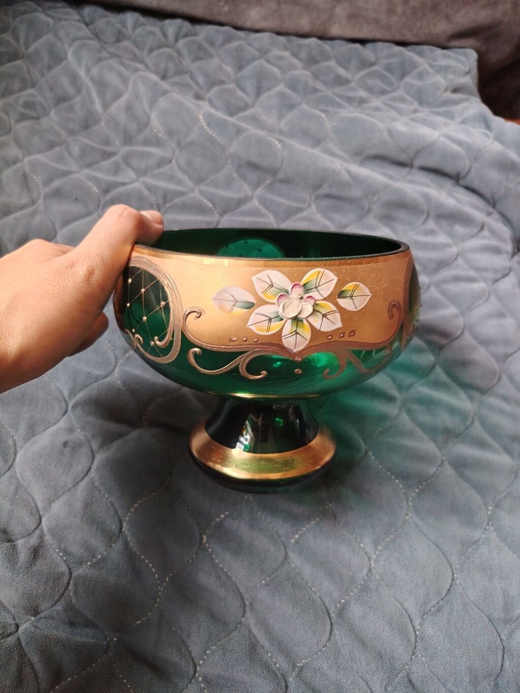 Iki ededdir iksi eyni deyil biri yumuru ağız hissesi digeri biraz — Süfrə qabı, Bakı (3)