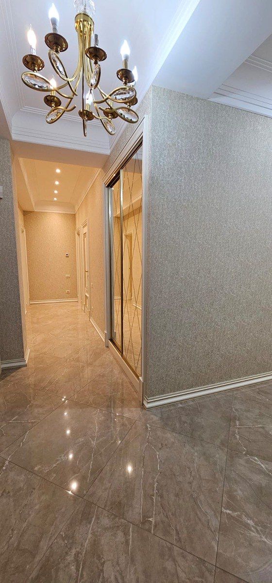 Satılır 4 otaqlı yeni tikili 204 m² — Mənzil, Bakı (11)