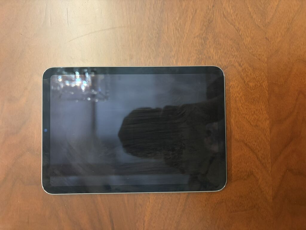 Apple iPad planşet - Kompakt və yüngül korpus, alüminium arxa panel — Apple, Bakı (2)