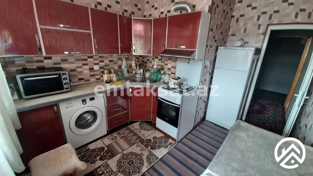 Satılır 5 otaq köhnə tikili 110 m², Bakıxanov — Mənzil, Bakı (3)