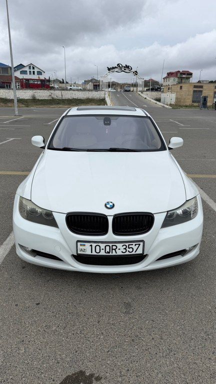 BMW 330, 3.0 L, 2011 il, 306 000 km — Bakı