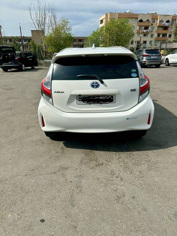 Toyota Aqua, 1.5 L, 0.87 kWh, 2018 il, 158 000 km — Avtomobillər, Bakı (4)