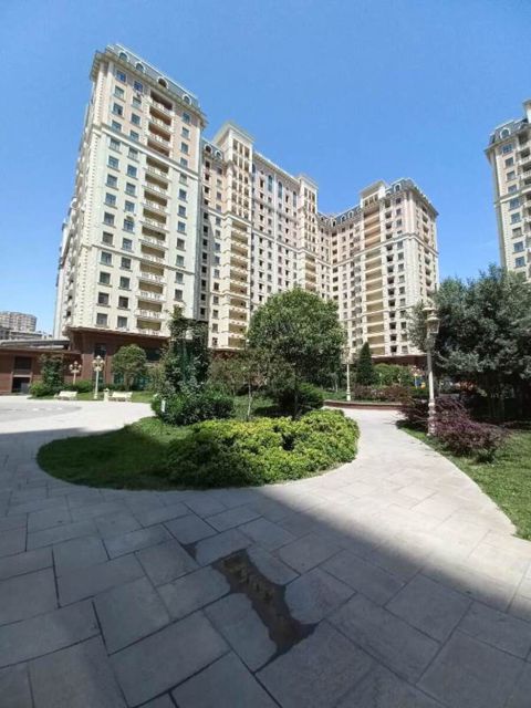 Satılır 2 otaqlı yeni tikili 76 m² — Bakı