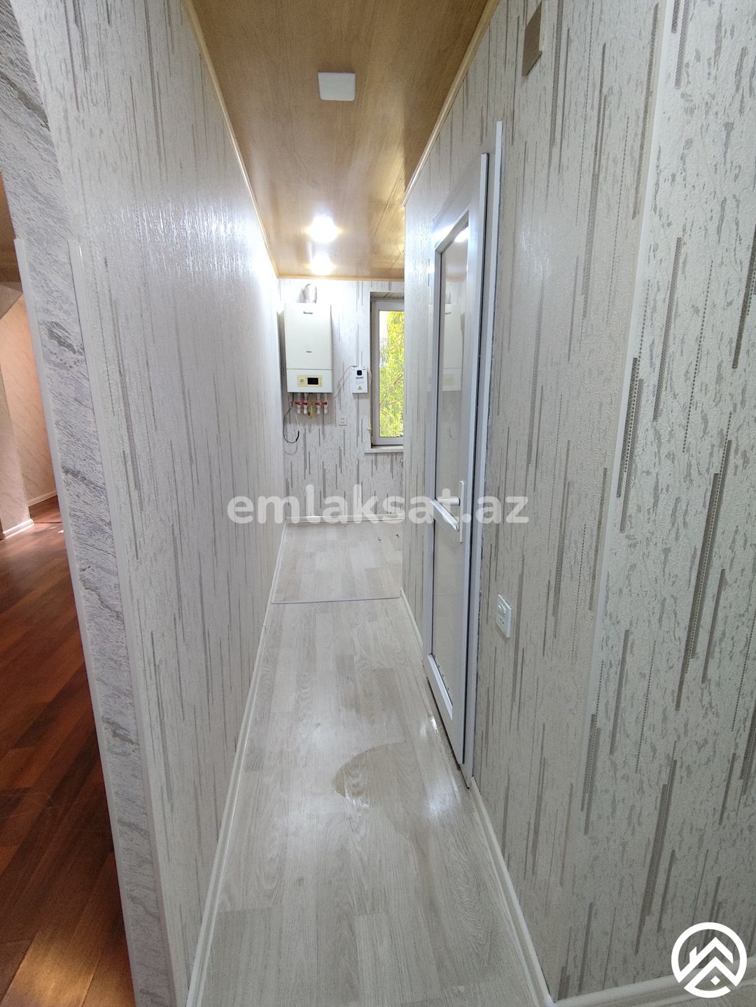 Satılır 2 otaq köhnə tikili 55 m², İnşaatçılar metrosu — Mənzil, Bakı (11)