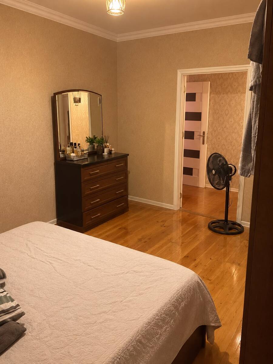 Satılır 2 otaqlı köhnə tikili 70 m² — Mənzil, Bakı (3)