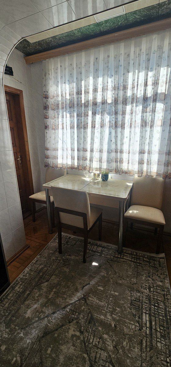 İcarəyə verilir 4 otaqlı köhnə tikili 110 m² — Mənzil, Bakı (7)