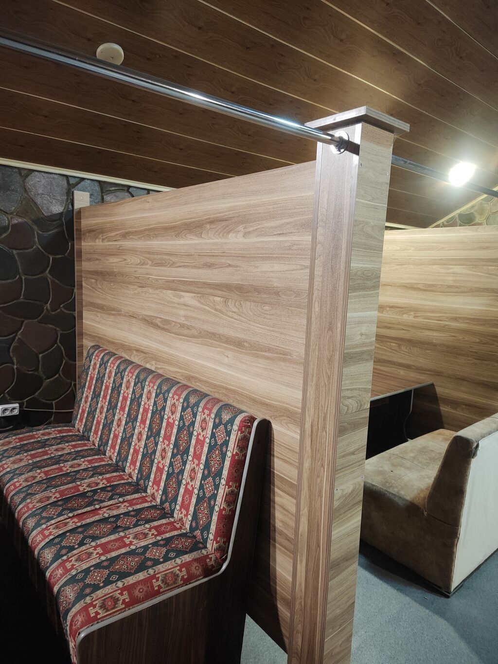 Kafe/restoran üçün kabin mebeli dəsti 4 ədəd taxta arakəsmələr — Digər, Oğuz (4)