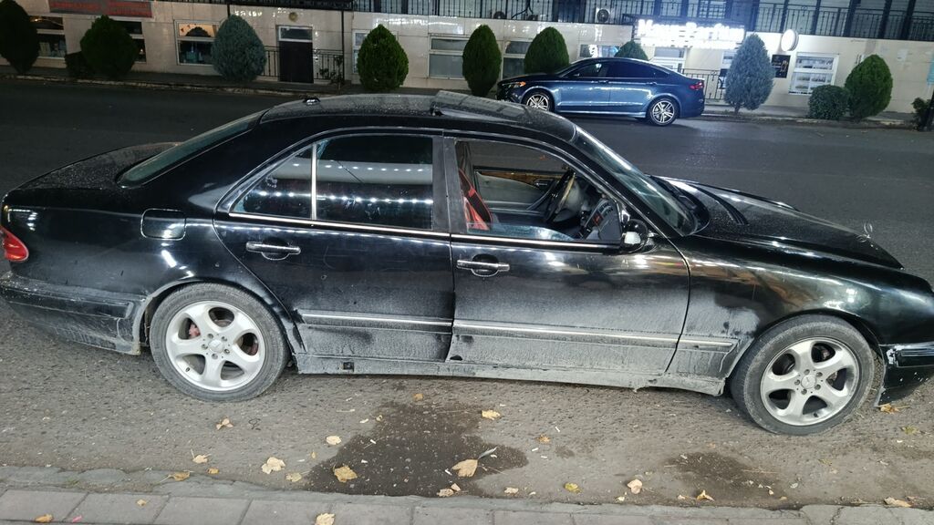Mercedes-Benz E-Class: 3.2 l 2001 il Sedan 41-BF-095 — Avtomobillər, İsmayıllı (2)