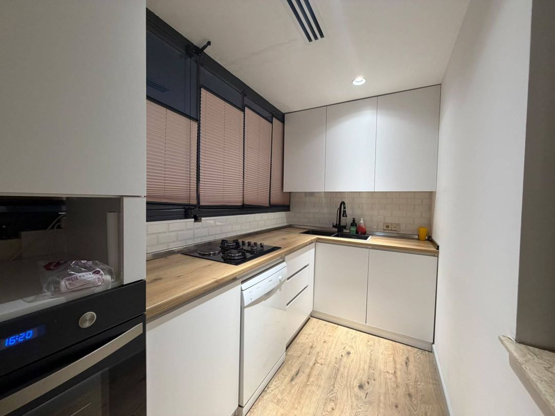 İcarəyə verilir 3 otaqlı yeni tikili 120 m² — Mənzil, Bakı (11)