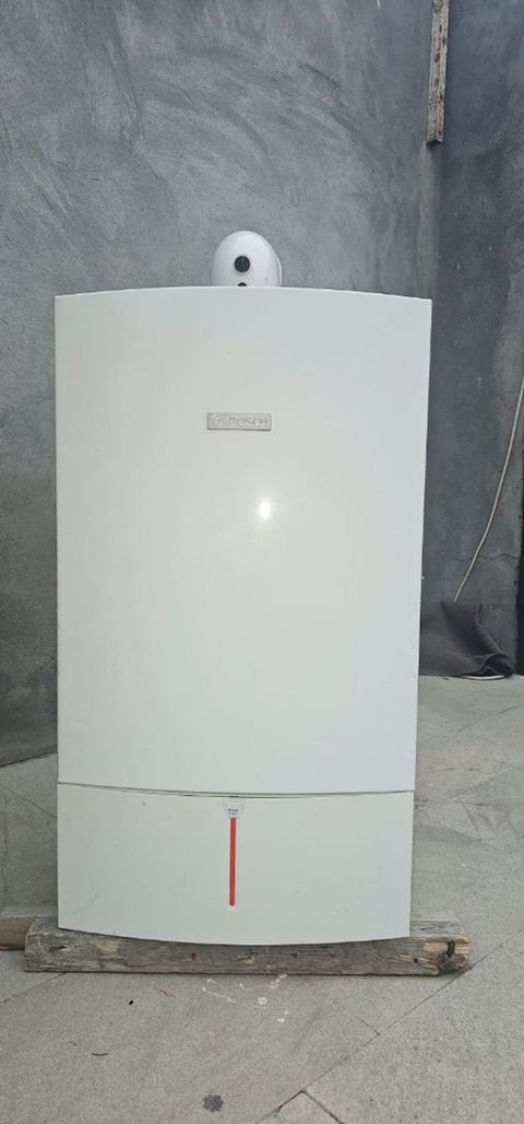 İşlənmiş Kombi Bosch 35 kVt, Zəmanətli, Kredit yoxdur — Bakı