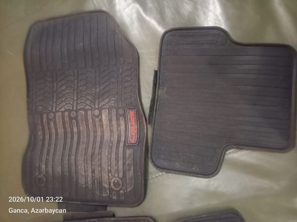 Avtomobil üçün rezin döşəmə xalçaları dəsti Chevrolet cruz - Model — Avtomobil xalıları və aksesuarları, Gəncə (3)