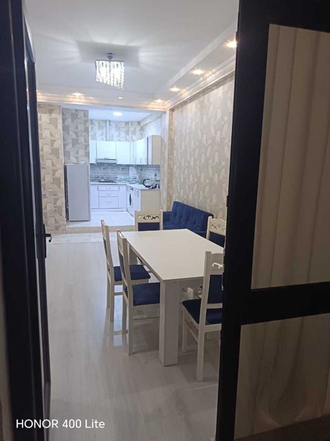İcarəyə verilir 3 otaqlı yeni tikili 70 m² — Bakı