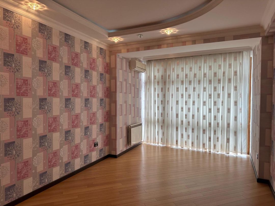 Satılır 4 otaqlı yeni tikili 200 m² — Mənzil, Bakı (7)