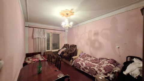 Satılır 2 otaqlı köhnə tikili 70 m² — Bakı