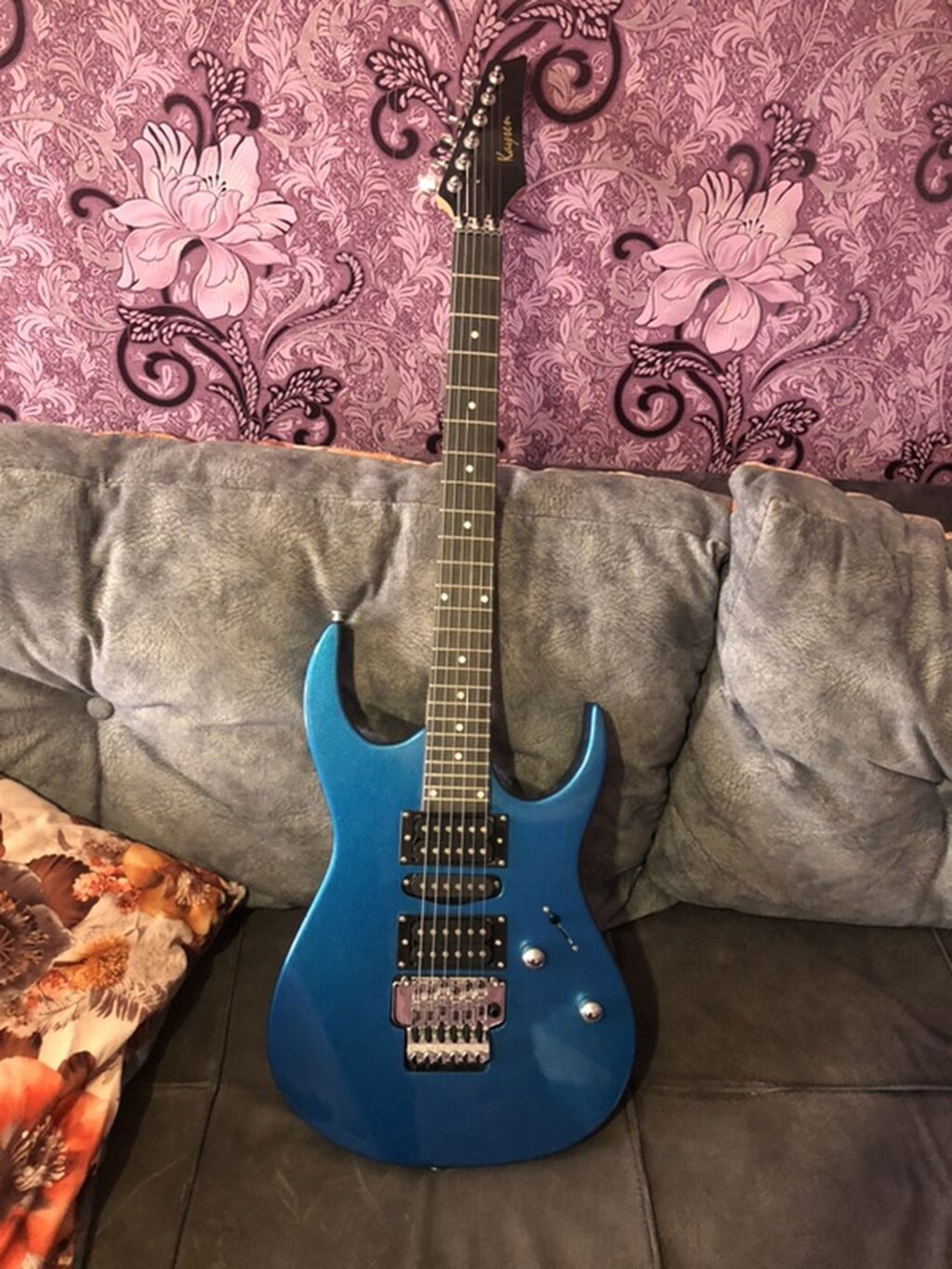 Elektrik gitara – mavi metalik rəngli, superstrat tipli korpus — Gitarlar və digər simli alətlər, Digah (2)
