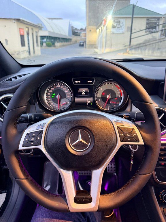 Mercedes CLA 200, 1.6 L, 2013 il, 250 000 km — Avtomobillər, Bakı (9)