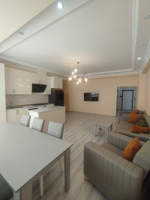İcarəyə verilir 4 otaqlı yeni tikili 120 m² — Bakı