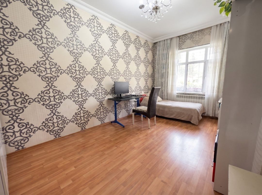 Satılır 4 otaqlı köhnə tikili 100 m² — Mənzil, Bakı (10)