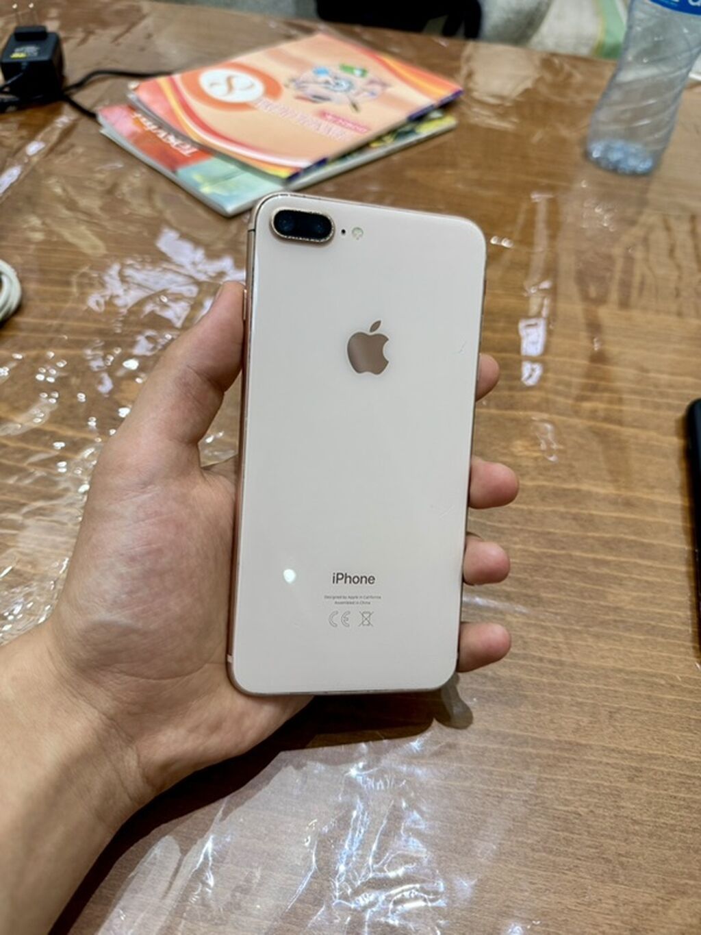 IPhone 8 Plus, 64 GB, Qızılı, Barmaq izi — Apple iPhone, Bakı (2)