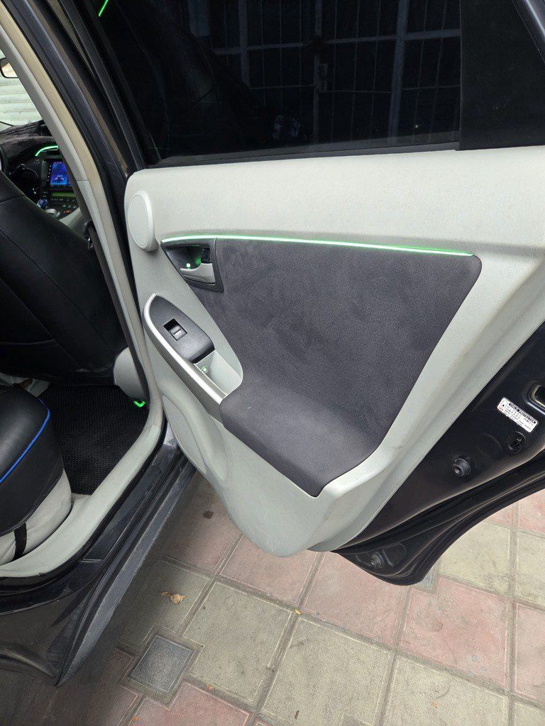 Toyota Prius, 1.8 L, 1.3 kWh, 2011 il, 400 000 km 77-EF-204 — Avtomobillər, Mingəçevir (7)