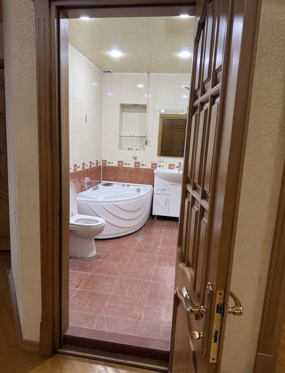 İcarəyə verilir 3 otaqlı köhnə tikili 165 m² — Mənzil, Bakı (6)