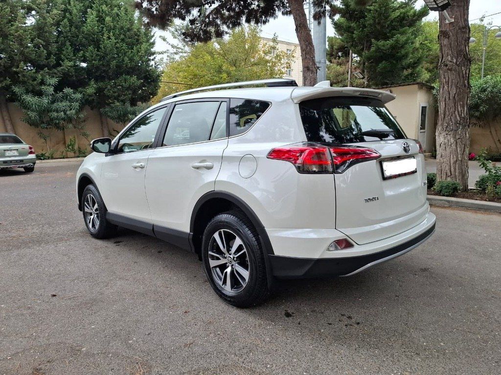 Toyota RAV4, 2.0 L, 2017 il, 39 000 km — Avtomobillər, Bakı (9)