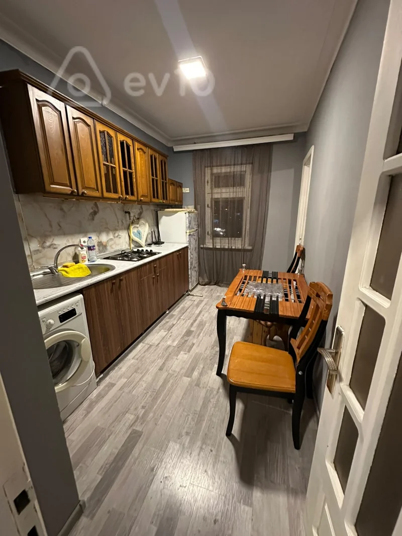 3 otaqlı mənzil, 85 m², Elimlər Akademiyasi — kirayə — Mənzil, Bakı