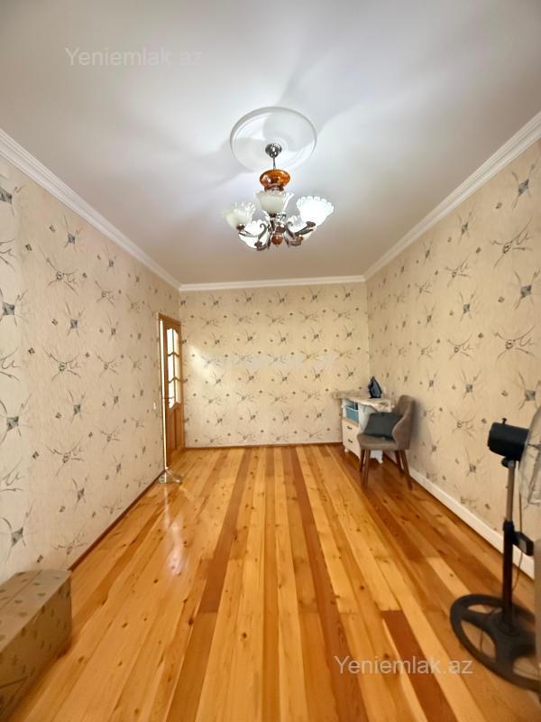 Satılır 4 otaqlı Bina evi menzil (Köhnə tikili), 90 m², 9-cu mikrorayon — Mənzil, Sumqayıt (6)