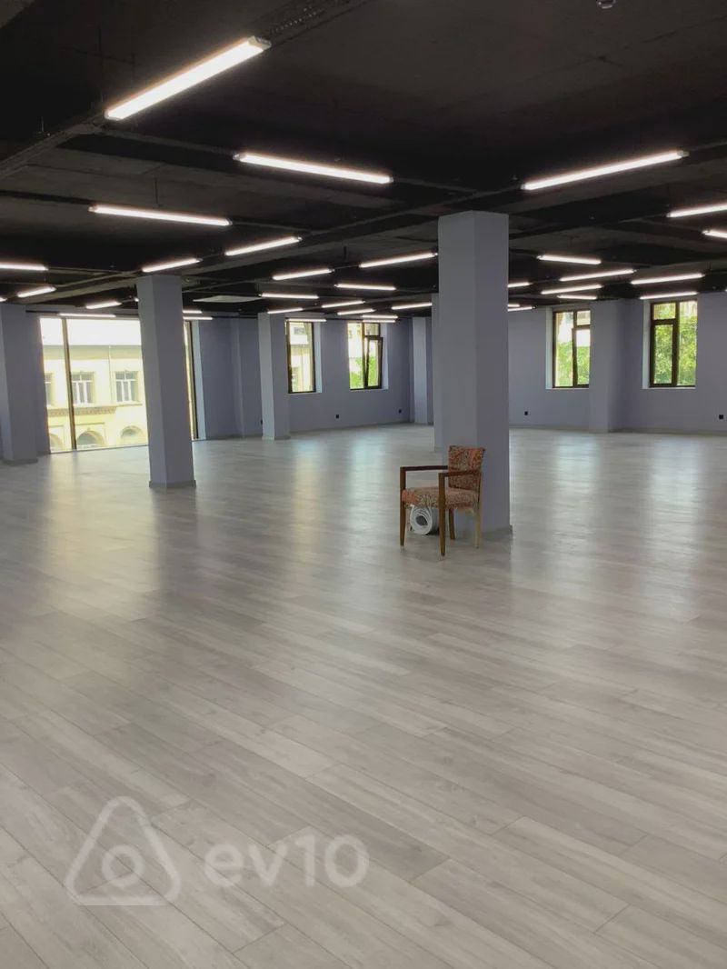 For rent: commercial property, 1 800 m² — Əmlak, Bakı (10)