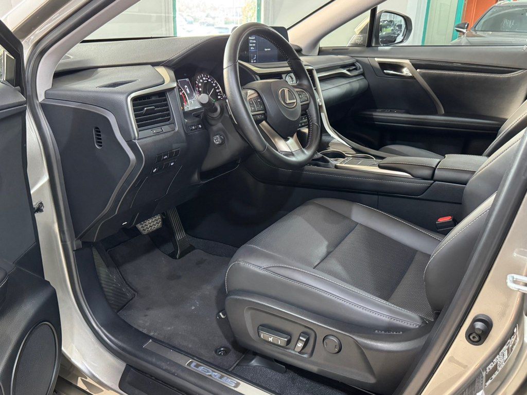 Lexus RX 300, 2.0 L, 2022 il, 2 000 km — Avtomobillər, Bakı (9)