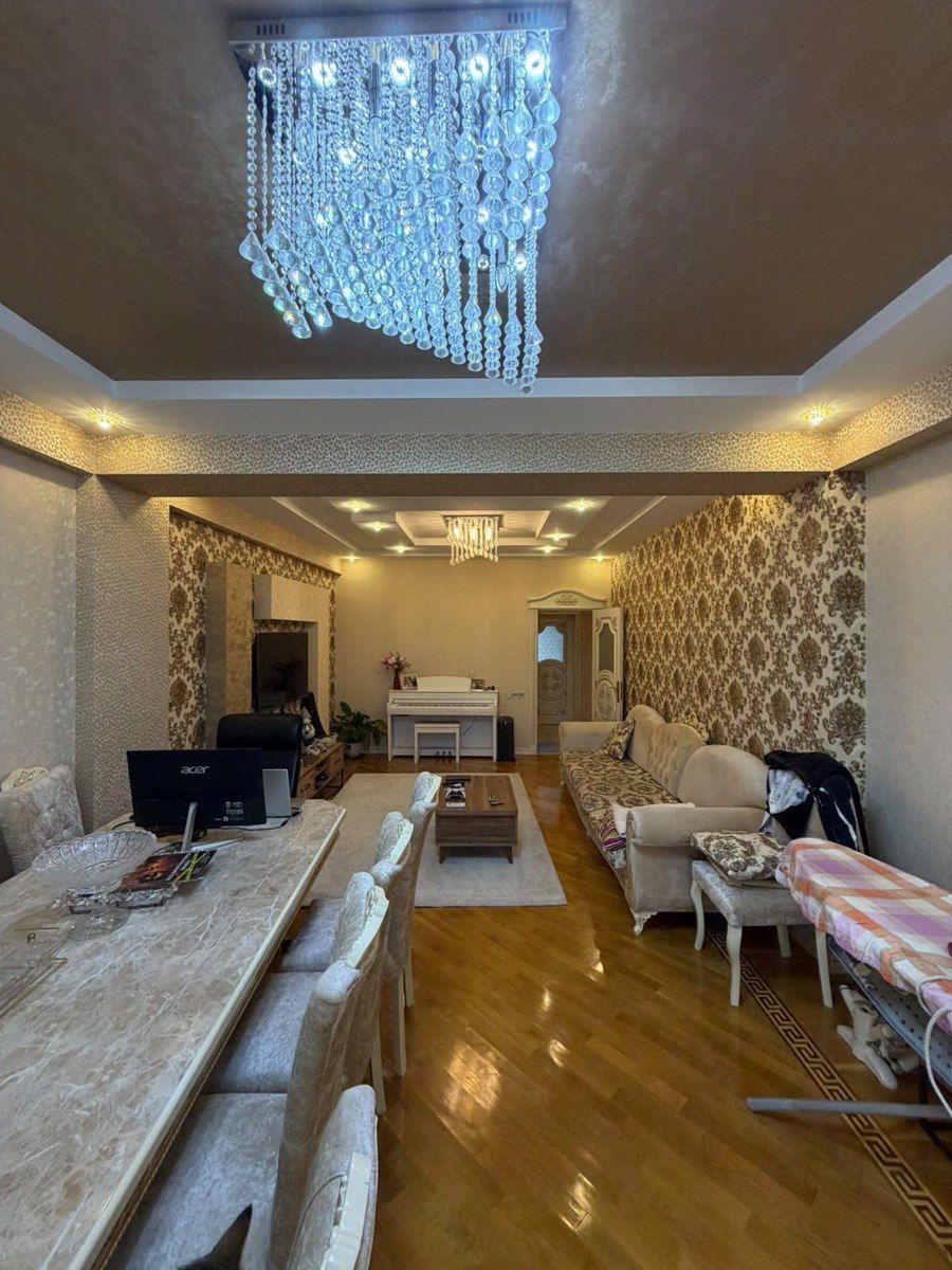 Satılır 3 otaqlı yeni tikili 130 m² — Mənzil, Bakı (2)