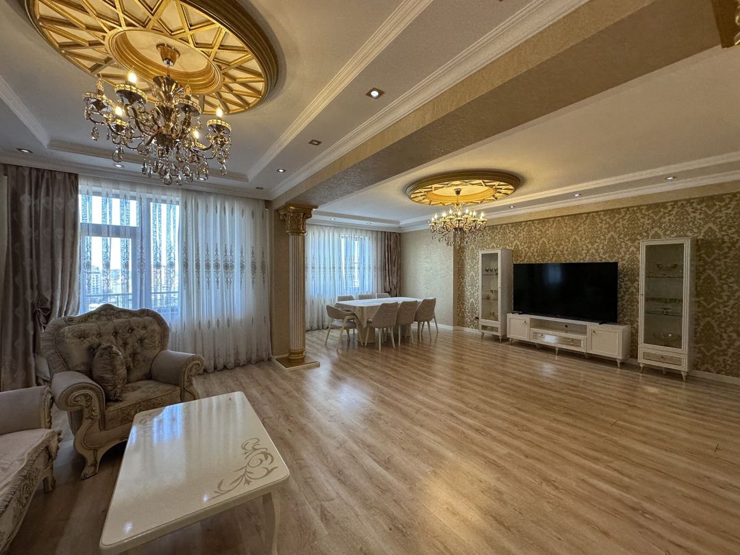 Satılır 4 otaqlı yeni tikili 265 m² — Mənzil, Bakı (2)