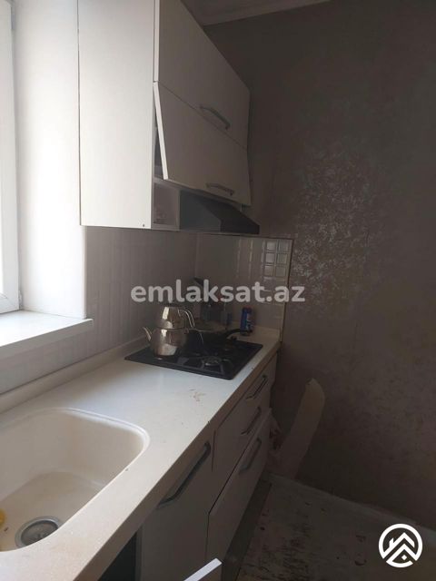 Kirayə (aylıq) 2 otaq həyət evi / bağ evi 80 m², Nəsimi metrosu — Bakı