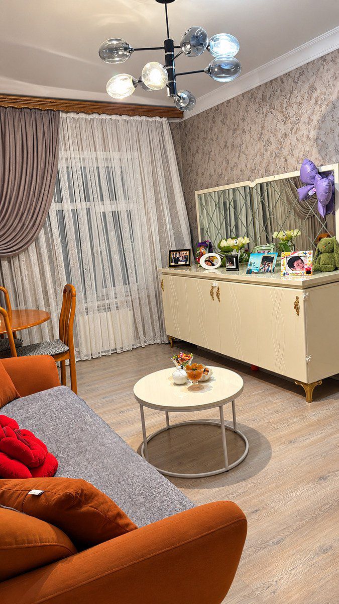 Satılır 2 otaqlı köhnə tikili 70 m² — Mənzil, Bakı (2)